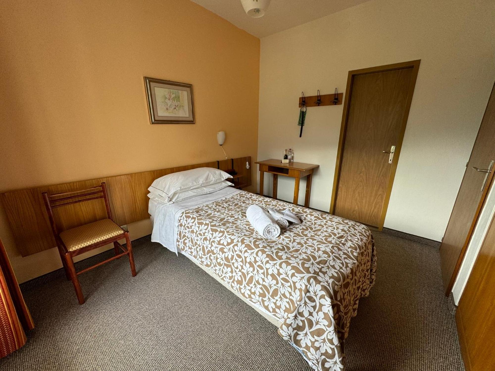 Garden Hotel Bellariva Molveno Zimmer foto